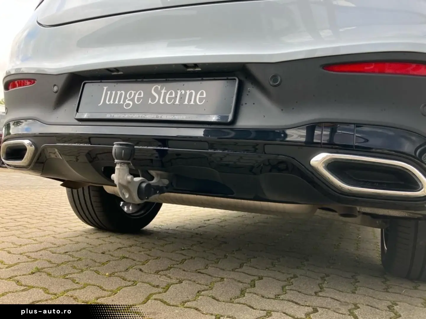 GLC 300 e 4M AMG AHK HuD Pano 360 3D-Sound ACC