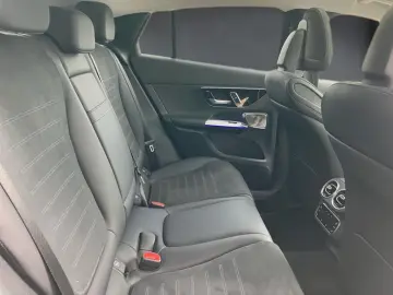 GLC 300 e 4M AMG AHK HuD Pano 360 3D-Sound ACC