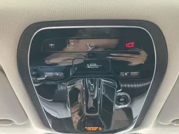 GLC 300 e 4M AMG AHK HuD Pano 360 3D-Sound ACC