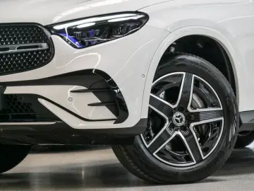 GLC 300 e 4M Coupé AMG BURM AMBIENTE MBUX SHZ LM