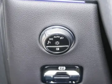 GLC 300 e 4M Coupé AMG BURM AMBIENTE MBUX SHZ LM