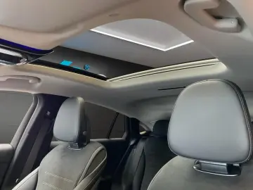 GLC 300 e 4M Coupe AMG NIGHT PANORAMA DISTRONIC