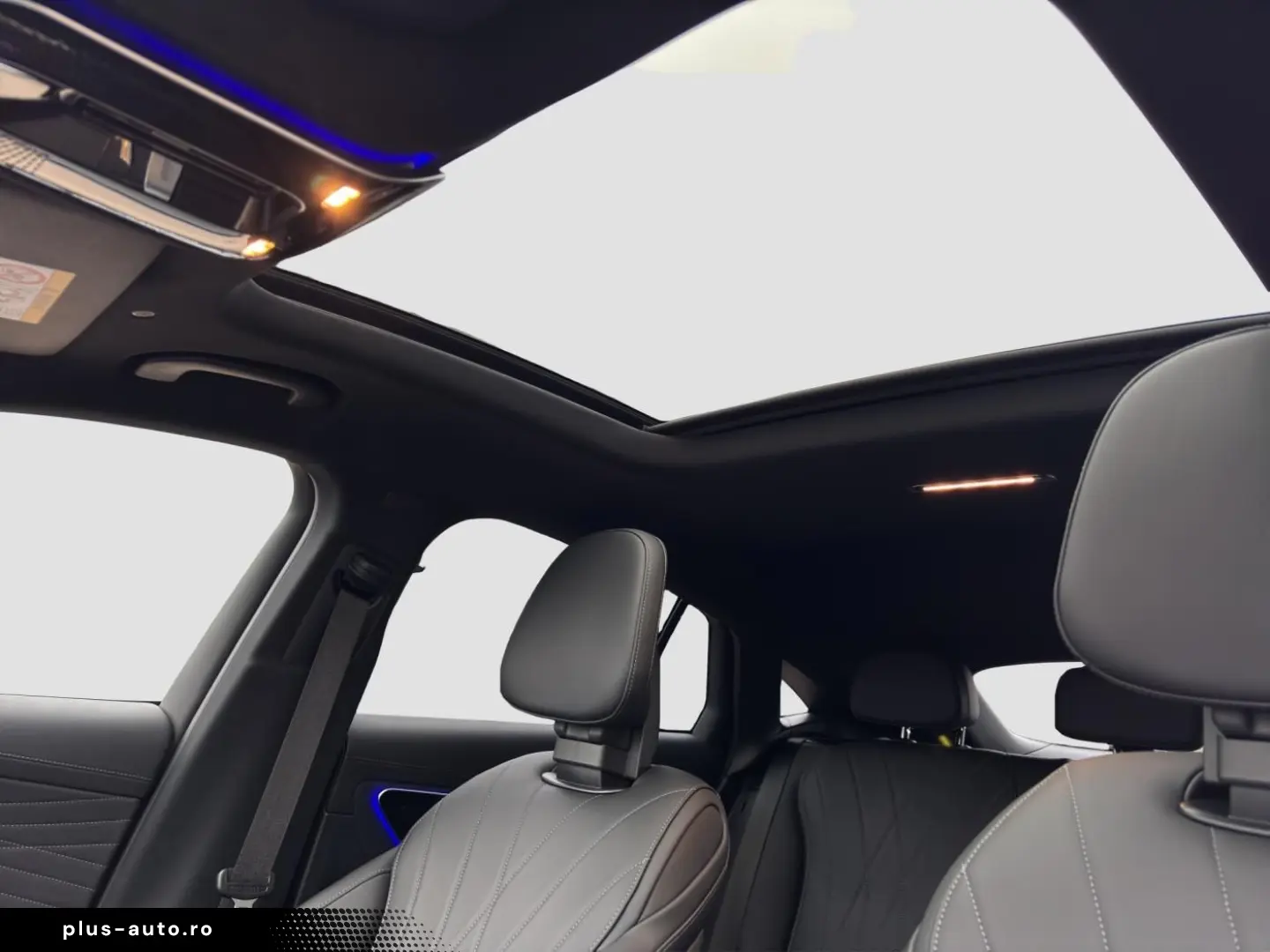 GLC 300 d e 4M Coupé  AMG Digi-Light Memory AHK