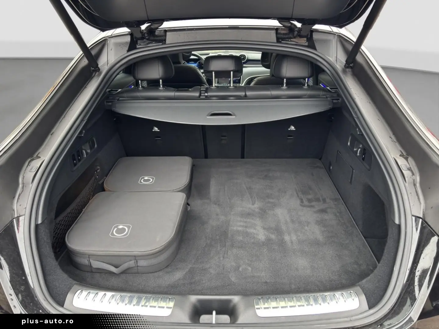 GLC 300 d e 4M Coupé  AMG Digi-Light Memory AHK