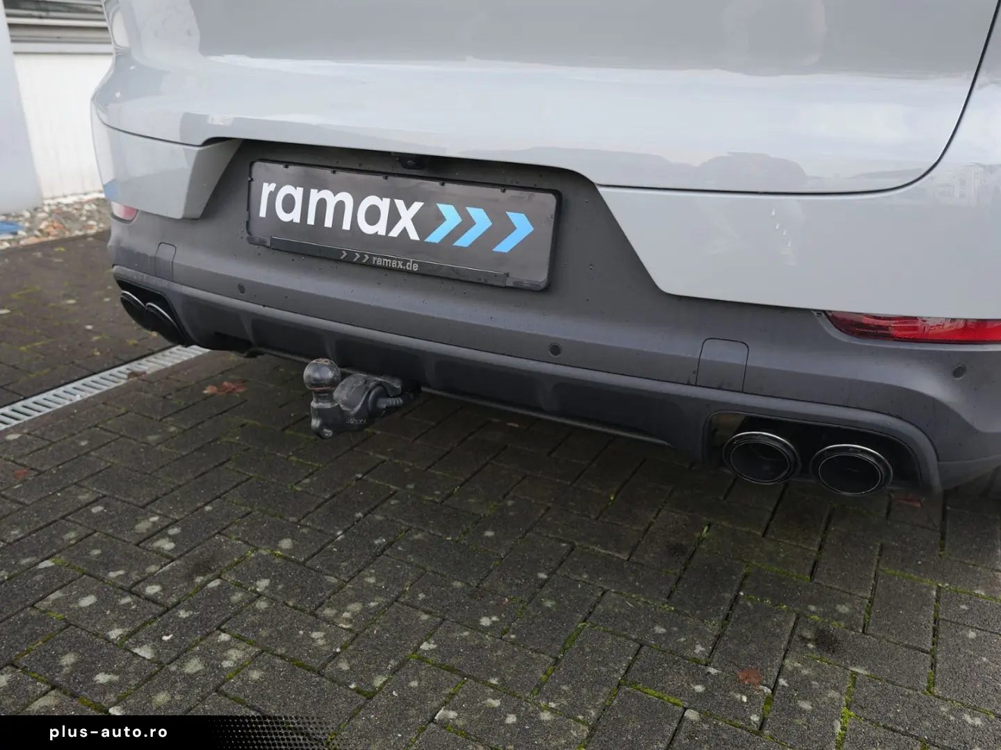 E-Hybrid Coupé ACC-LUFTF-PANO-AHK-MATRIX-BOSE-RS