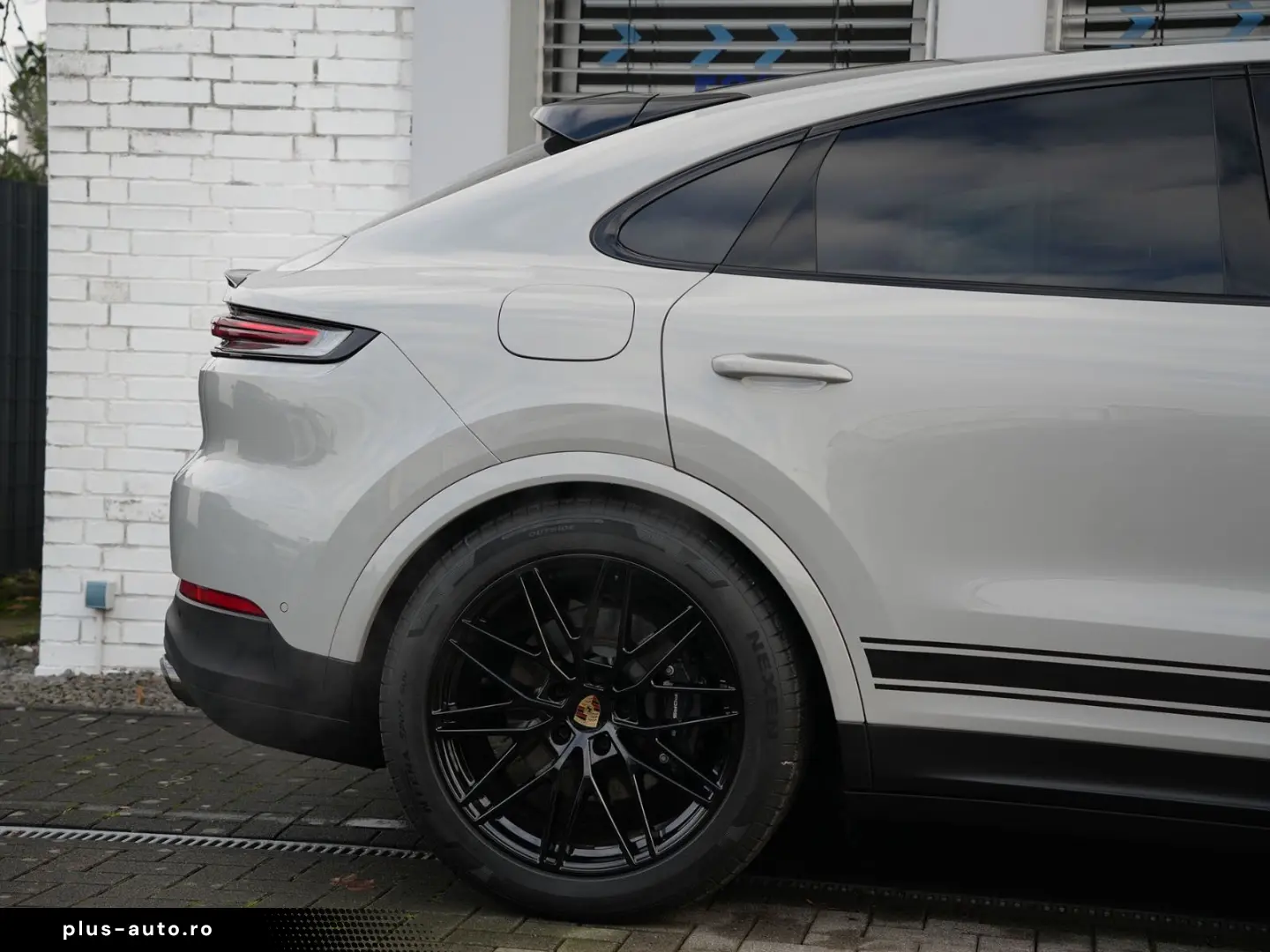 E-Hybrid Coupé ACC-LUFTF-PANO-AHK-MATRIX-BOSE-RS