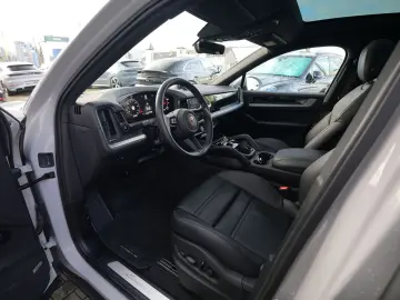 E-Hybrid Coupé ACC-LUFTF-PANO-AHK-MATRIX-BOSE-RS