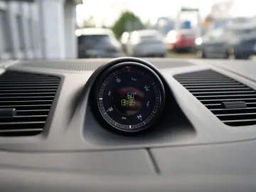 E-Hybrid Coupé ACC-LUFTF-PANO-AHK-MATRIX-BOSE-RS