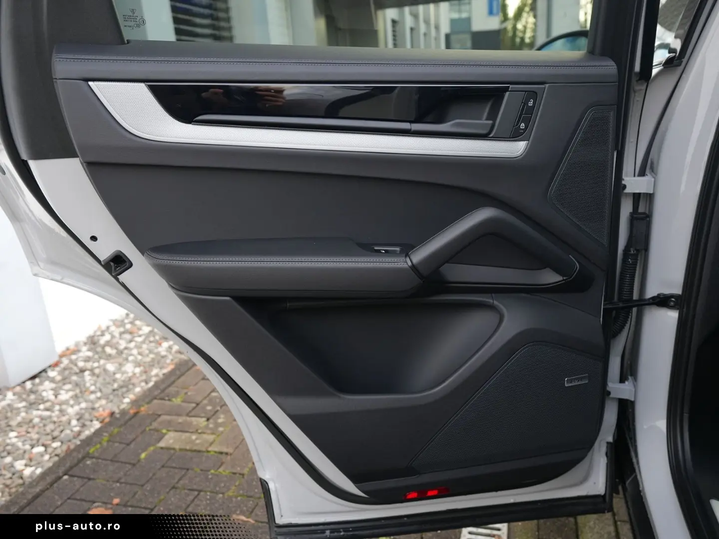 E-Hybrid Coupé ACC-LUFTF-PANO-AHK-MATRIX-BOSE-RS