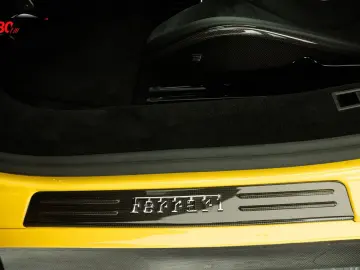 SF90 Racing-Sitze Lift Carbon Power2026