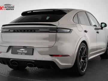 Cayenne GTS Coupé 22  Sport-Paket PDCC HUD HAL