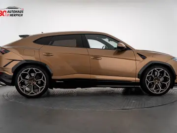 Urus Perfomante 23  Carbon B&O Pano 5Y-Main Xpel