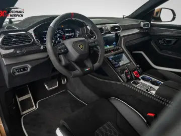 Urus Perfomante 23  Carbon B&O Pano 5Y-Main Xpel