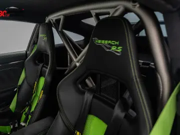 991 GT3RS Weissach PCCB Lift LED Sammlerzustand