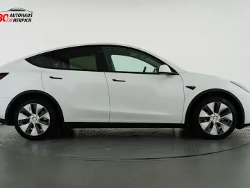 Model Y DUALMOTOR AWD AUTOPILOT HAGELSCHADEN