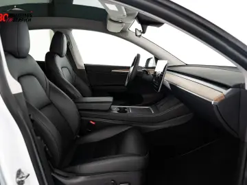 Model Y DUALMOTOR AWD AUTOPILOT HAGELSCHADEN