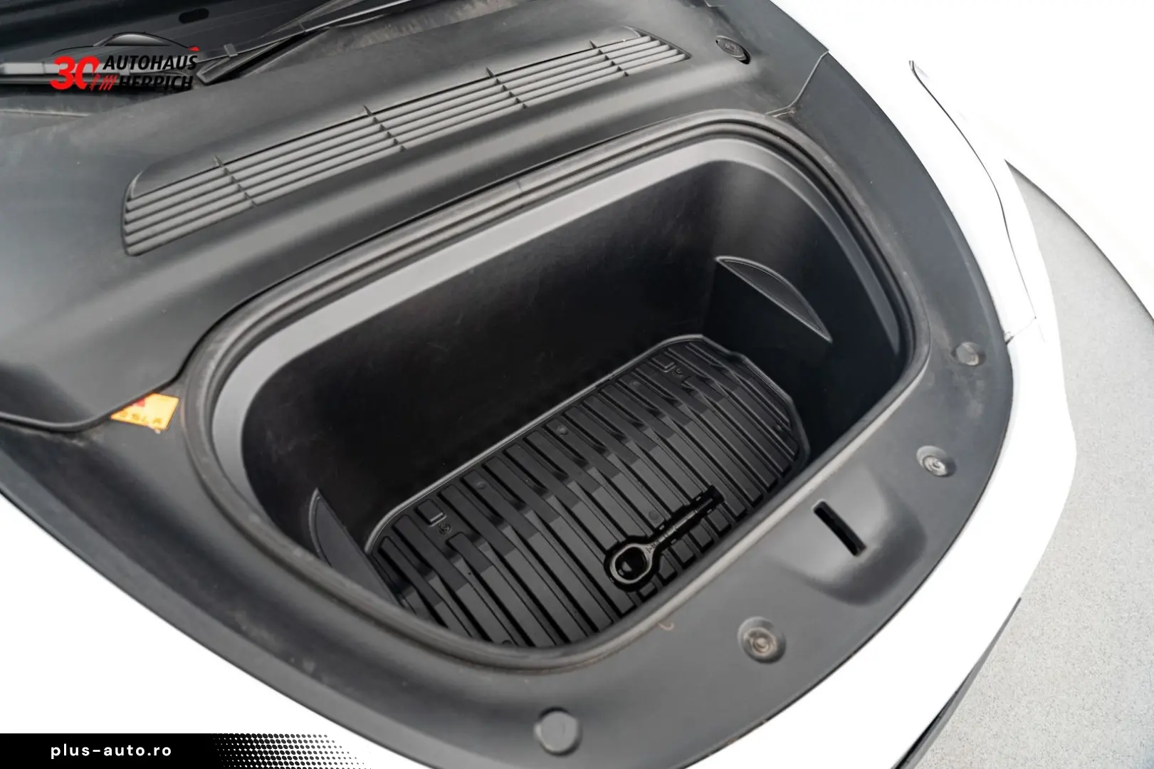 Model Y DUALMOTOR AWD AUTOPILOT HAGELSCHADEN