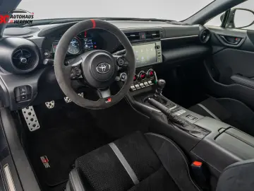 GR86 Coupe 2.4L Schalter Umbau RAEDER MOTORSPORT