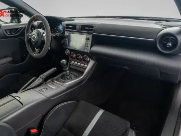 GR86 Coupe 2.4L Schalter Umbau RAEDER MOTORSPORT