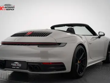 992 .1 Carrera 4S Cabrio Kreide ACC Sitzbelüftun