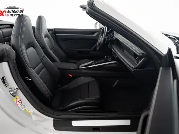 992 .1 Carrera 4S Cabrio Kreide ACC Sitzbelüftun