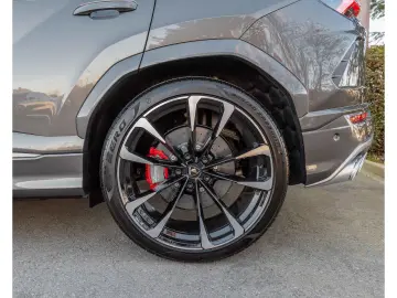 Urus 4.0 V8 Auto. PANO 23 360  B&O HEAD-UP VOLL