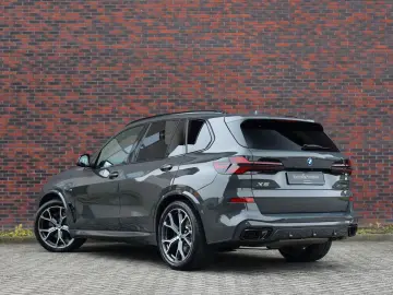 X5 50e xDrive   Pano - AHK - HUD