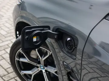 X5 50e xDrive   Pano - AHK - HUD