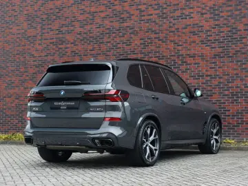 X5 50e xDrive   Pano - AHK - HUD