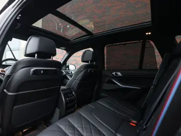 X5 50e xDrive   Pano - AHK - HUD