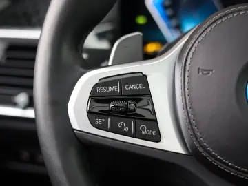 X5 50e xDrive   Pano - AHK - HUD