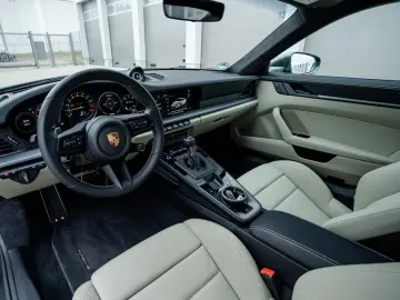 992 GT3 Touring   Oak Green    Islandgrün   Lift