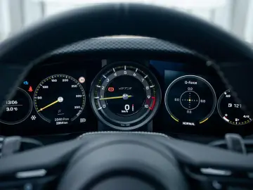 992 GT3 Touring   Oak Green    Islandgrün   Lift