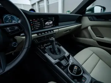 992 GT3 Touring   Oak Green    Islandgrün   Lift