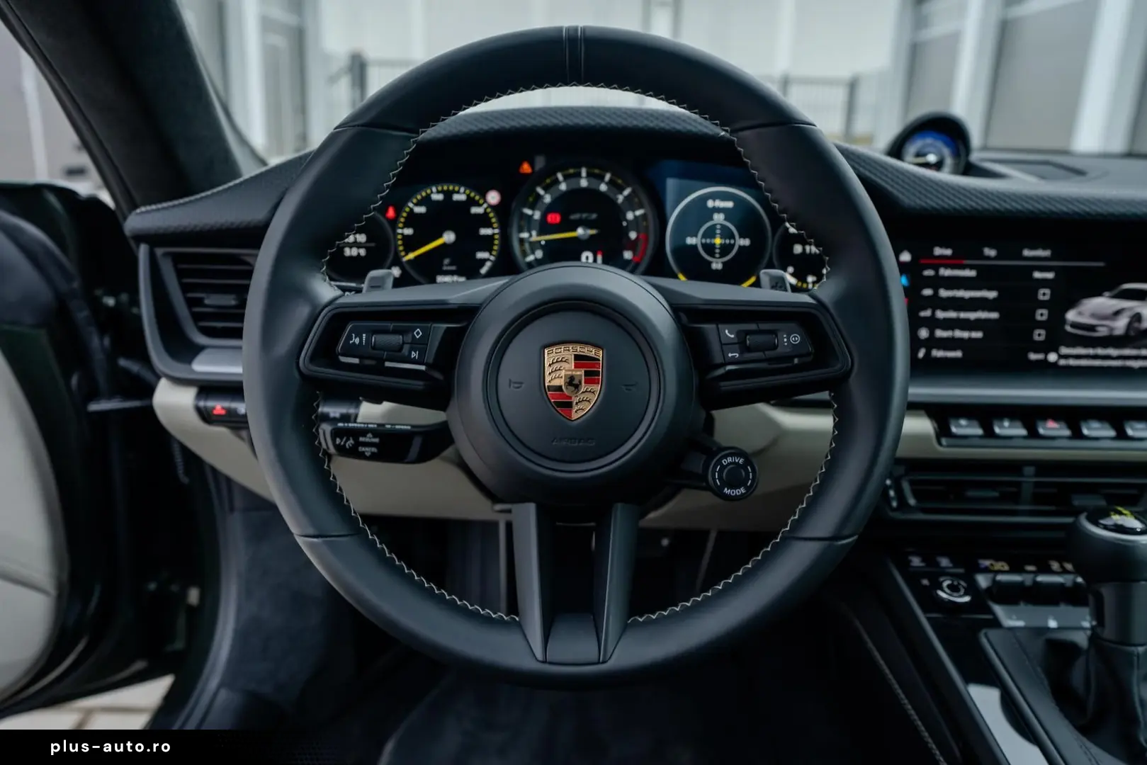 992 GT3 Touring   Oak Green    Islandgrün   Lift