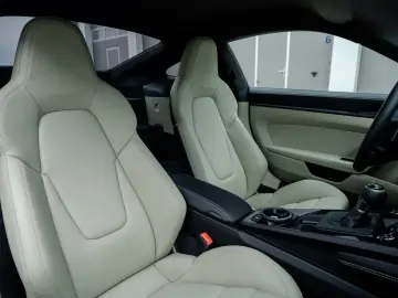 992 GT3 Touring   Oak Green    Islandgrün   Lift