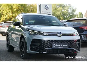 Tiguan 1.5 eTSI R-Line Pano AHK Matrix 360  ACC