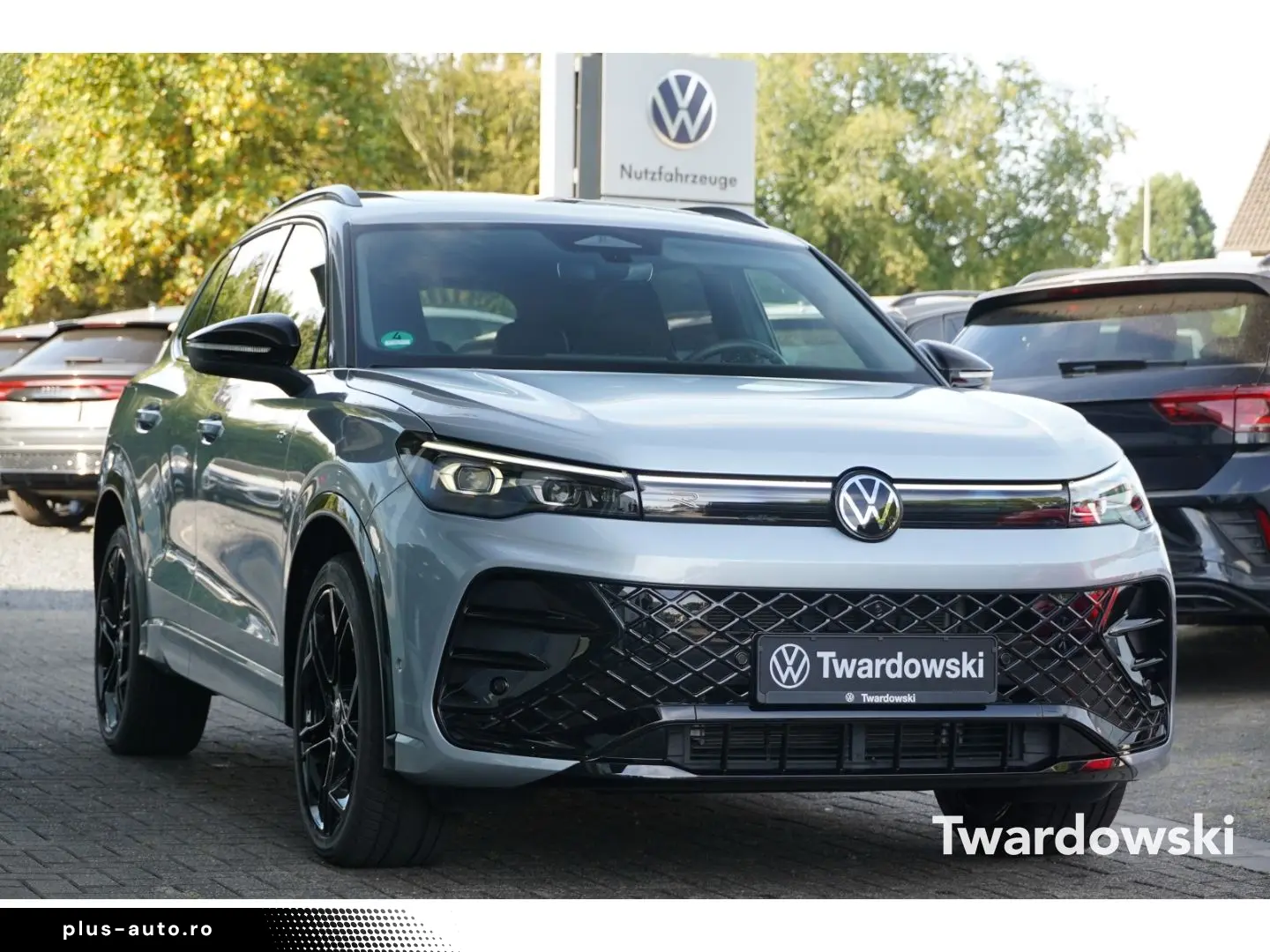 Tiguan 1.5 eTSI R-Line Pano AHK Matrix 360  ACC