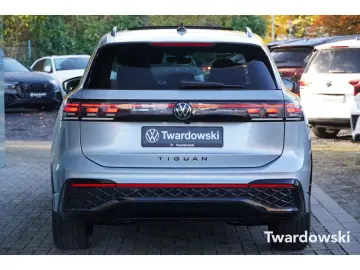 Tiguan 1.5 eTSI R-Line Pano AHK Matrix 360  ACC
