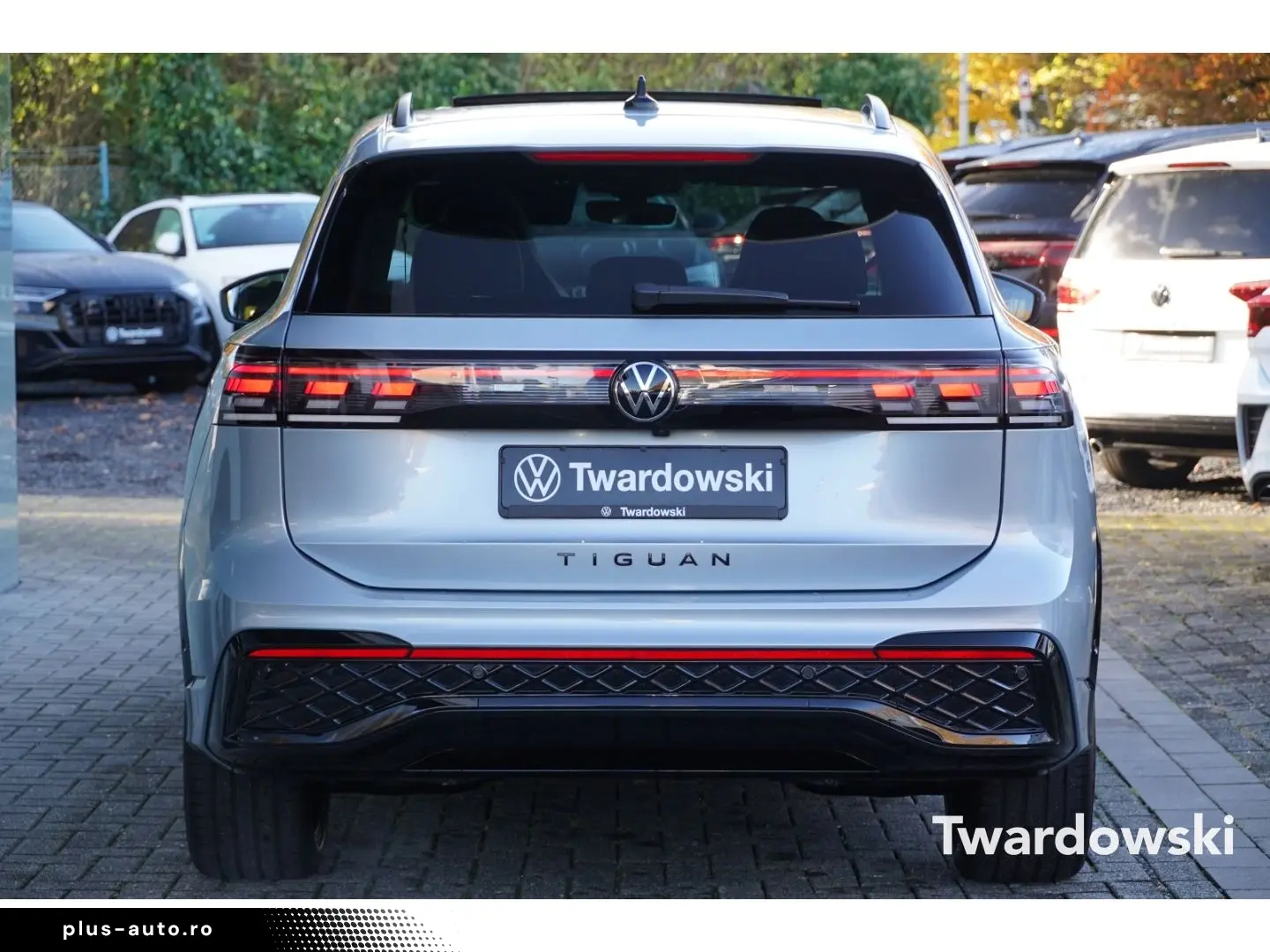 Tiguan 1.5 eTSI R-Line Pano AHK Matrix 360  ACC