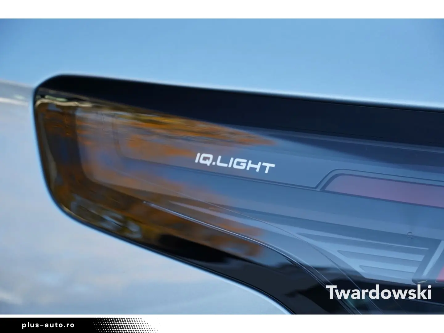 Tiguan 1.5 eTSI R-Line Pano AHK Matrix 360  ACC