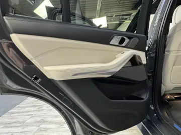 X5 xDrive50e M Sport Pro 22Zoll Sky Sitzlüft AHK