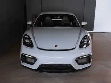 Cayman GT4