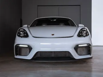 Cayman GT4