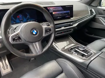 X7 xDrive40d M Sport Pro SkyL AHK StHzg IcGlow
