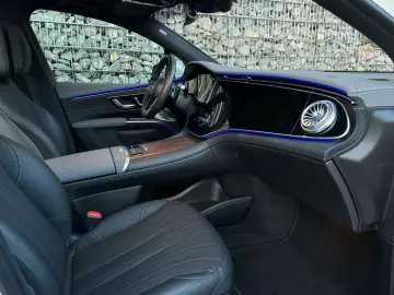 EQS 580 4Matic SUV TPremium Paket  UPE € 177.334