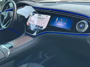 EQS 580 4Matic SUV TPremium Paket  UPE € 177.334