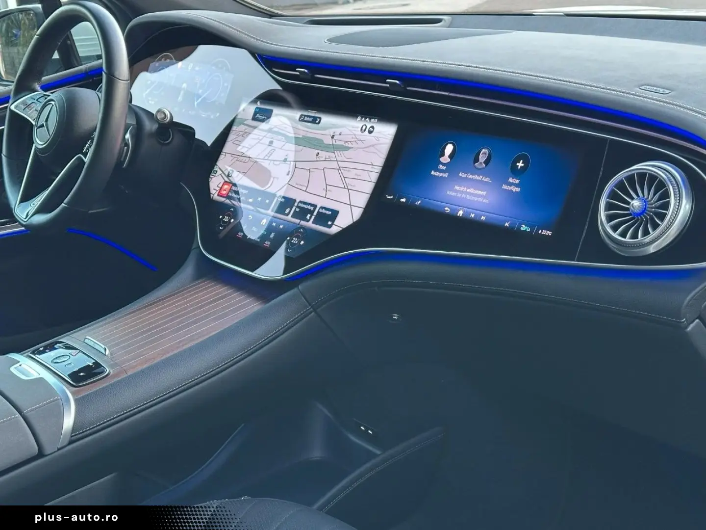 EQS 580 4Matic SUV TPremium Paket  UPE € 177.334