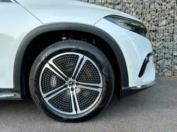 EQS 580 4Matic SUV TPremium Paket  UPE € 177.334