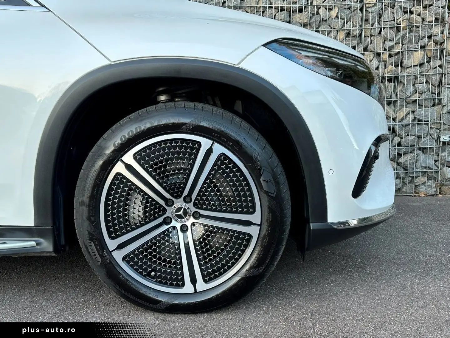 EQS 580 4Matic SUV TPremium Paket  UPE € 177.334